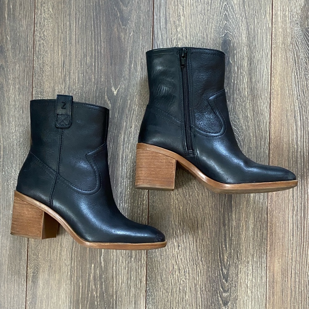 Zodiac Leather Cowboy Ankle Boot- Black and Tan- Women Sz 6.5